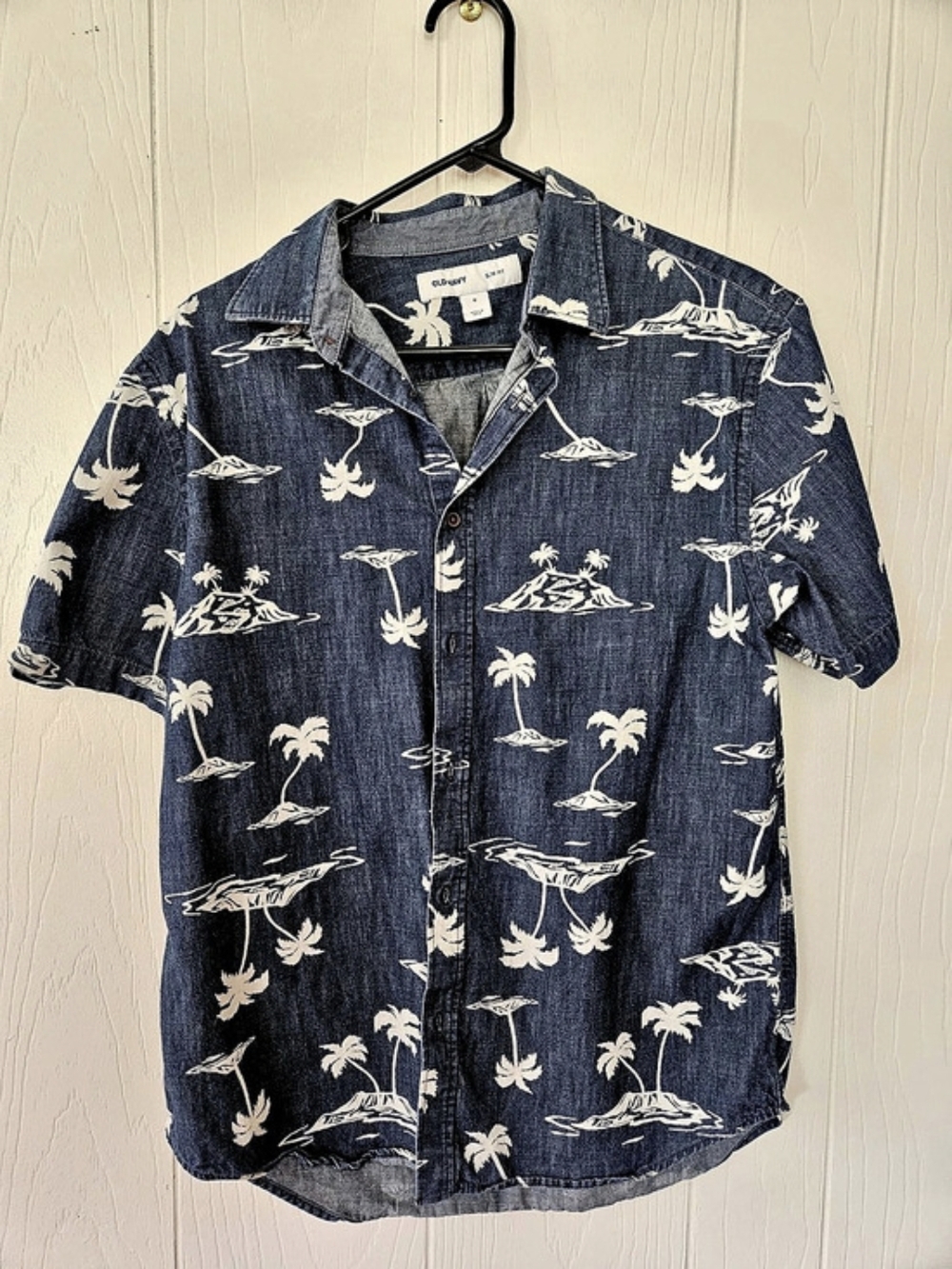 Old Navy Slim Fit Men's Tropical Print Shirt Size Medium